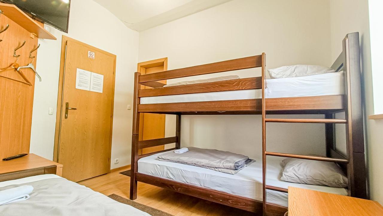 Bascarsija Guesthouse - Private Bath, Tv & Aircon Сараево Екстериор снимка