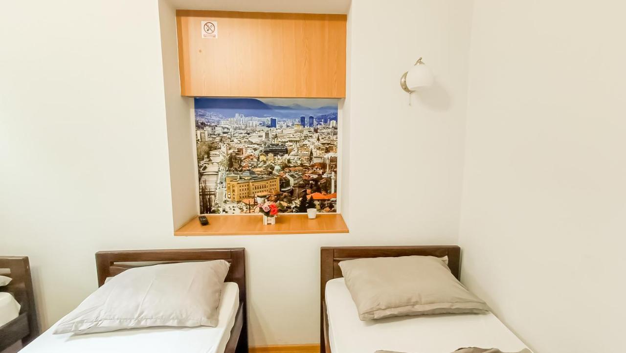 Bascarsija Guesthouse - Private Bath, Tv & Aircon Сараево Екстериор снимка